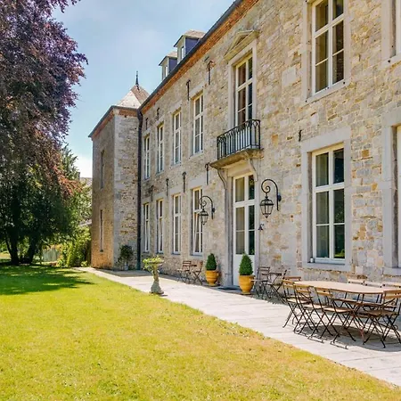 Halloy Chateau Sleeps 35 Wifi *