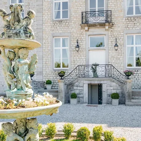 Halloy Chateau Sleeps 35 Wifi Hébergement de vacances