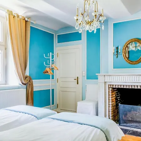 Halloy Chateau Sleeps 35 Wifi *