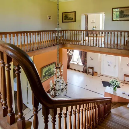 Halloy Chateau Sleeps 35 Wifi Braibant